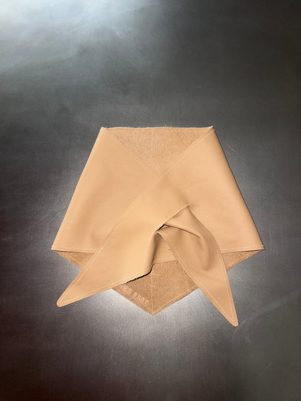 OAT LEATHER SCARF